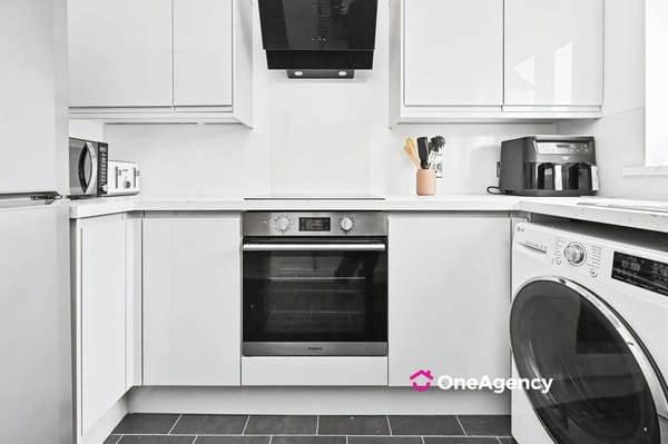 Lauren Close, Fenton, Stoke-on-Trent, Staffordshire ST4 2XL