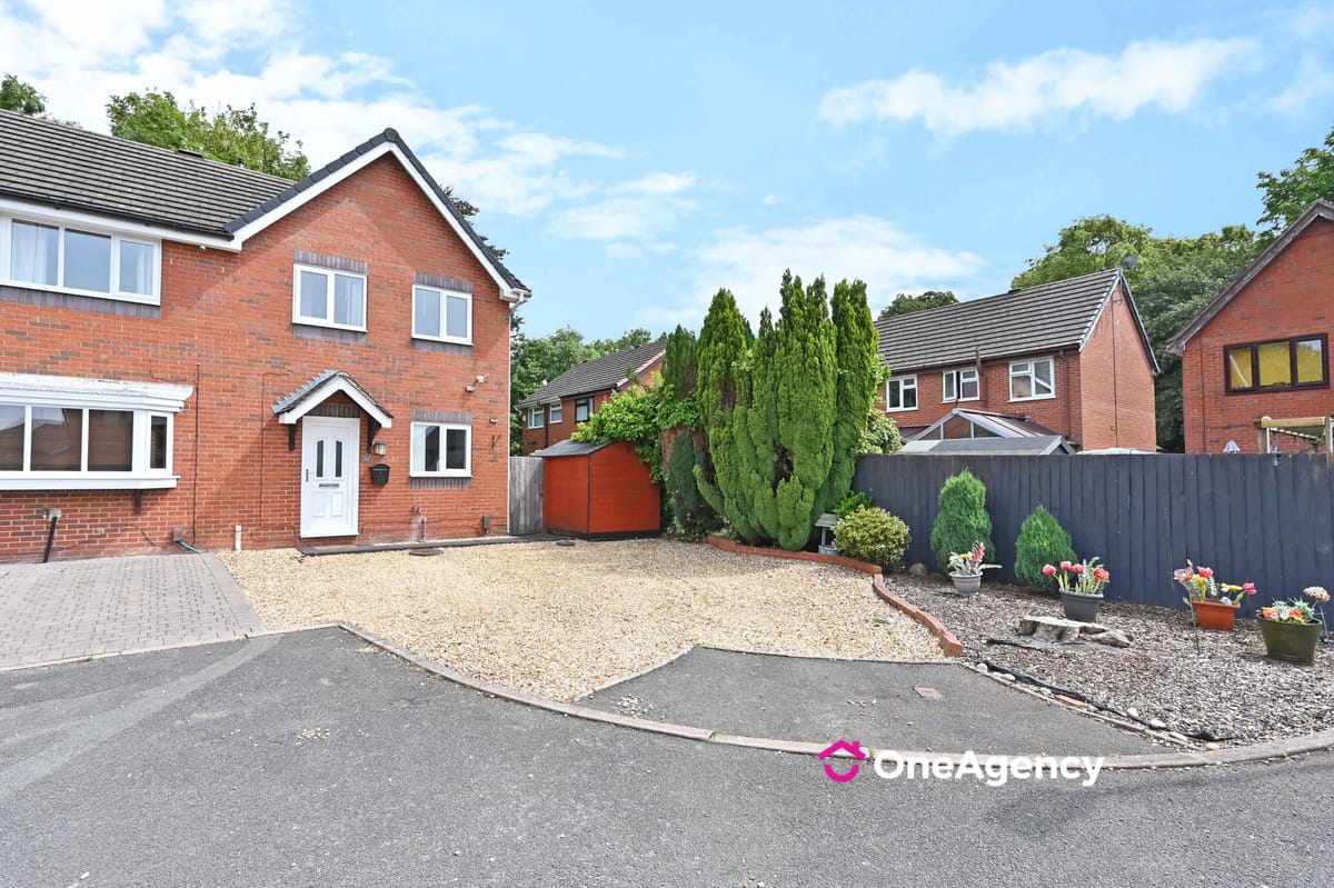 Lauren Close, Fenton, Stoke-on-Trent, Staffordshire ST4 2XL