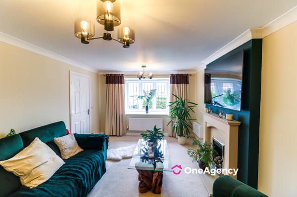 Gainsmore Avenue, Norton Heights, Stoke-on-Trent, Staffordshire ST6 8GE