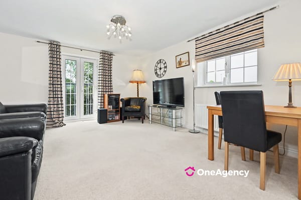 Trent Bridge Close, Trentham, Stoke-on-Trent, Staffordshire ST4 8JJ