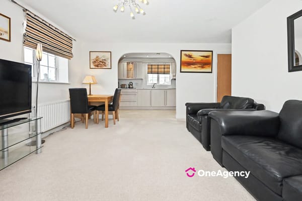 Trent Bridge Close, Trentham, Stoke-on-Trent, Staffordshire ST4 8JJ