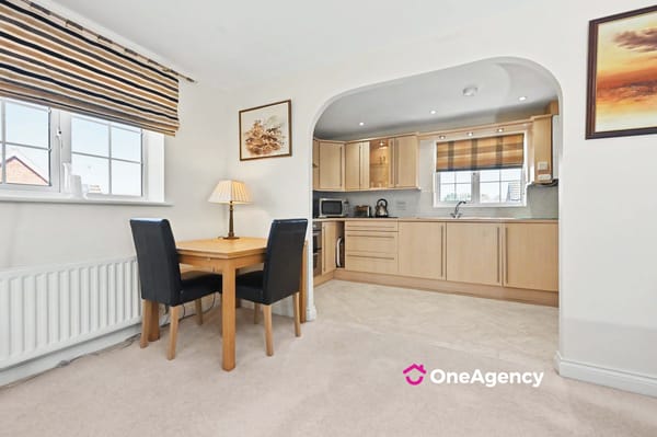 Trent Bridge Close, Trentham, Stoke-on-Trent, Staffordshire ST4 8JJ