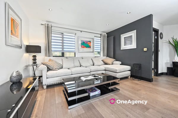 Alderley Rise, Burslem, Stoke-on-Trent, Staffordshire ST6 3EN