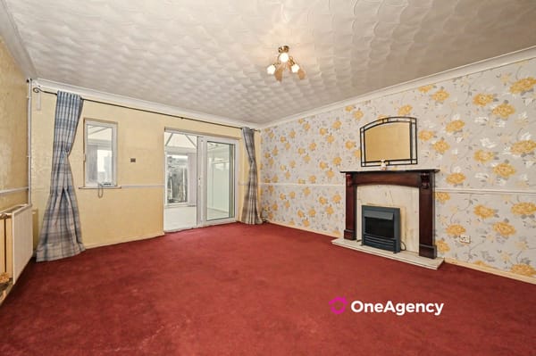 Swithin Drive, Fenpark, Stoke-on-Trent, Staffordshire ST4 3RF