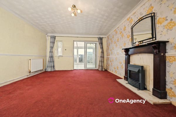 Swithin Drive, Fenpark, Stoke-on-Trent, Staffordshire ST4 3RF