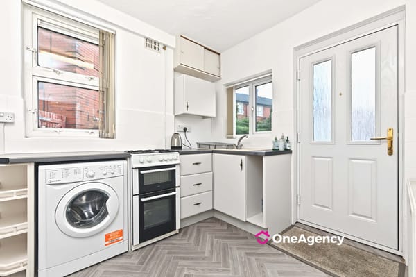 Tranter Road, Abbey Hulton, Stoke-on-Trent, Staffordshire ST2 8JG