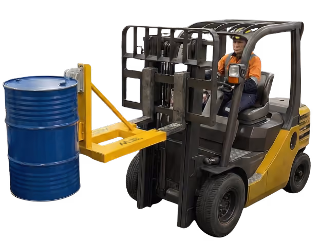 A Pinça vem pronta para utilização na empilhadeira, com fácil instalação e remoção. Utilizamos uma proteção emborrachada na base de apoio lateral do tambor.