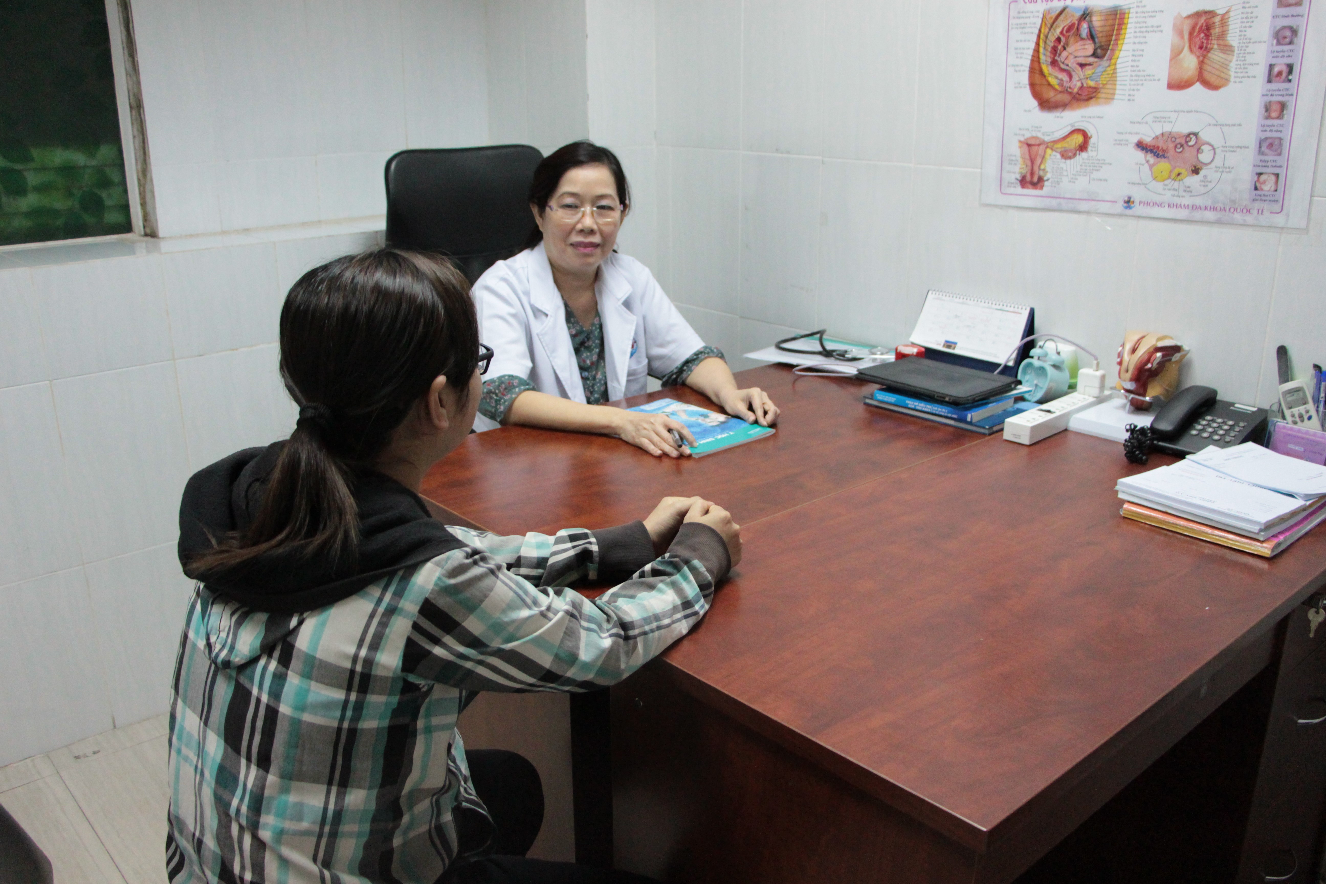 Thuốc chữa viêm nhiễm phụ khoa