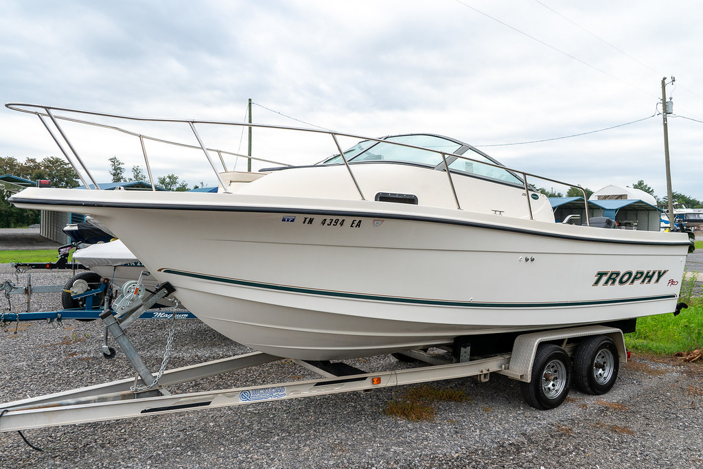 Bayliner 2302 Trophy