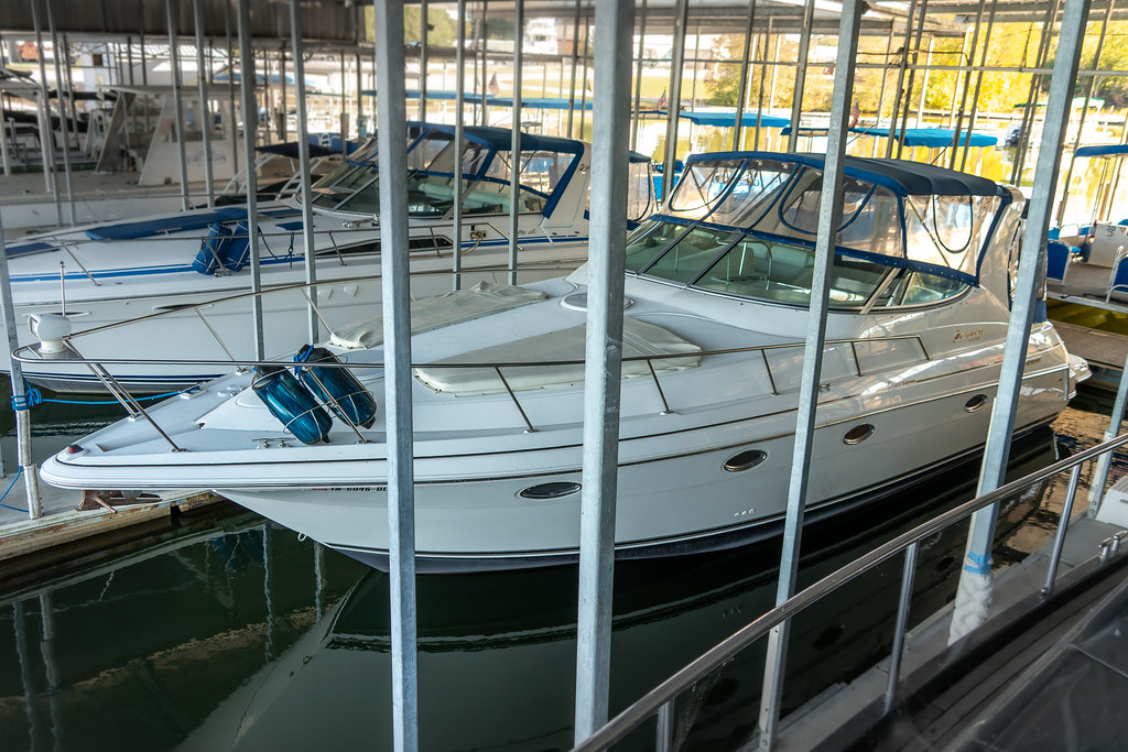 Cruisers 3375 Express