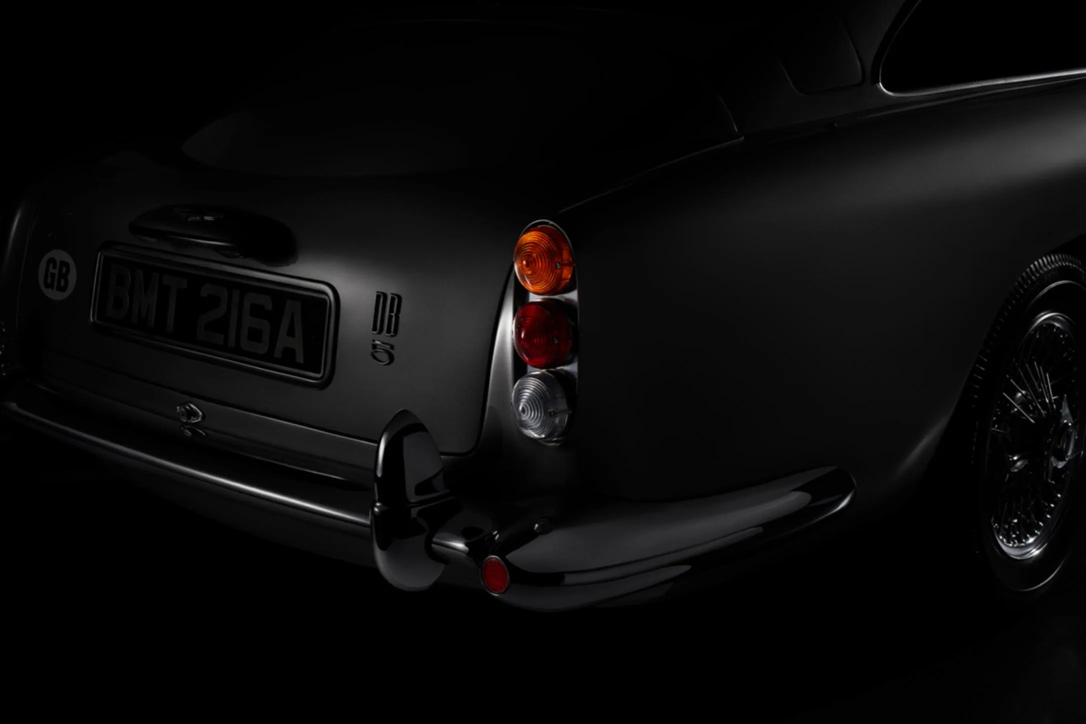 Aston Martin DB5 close-up
