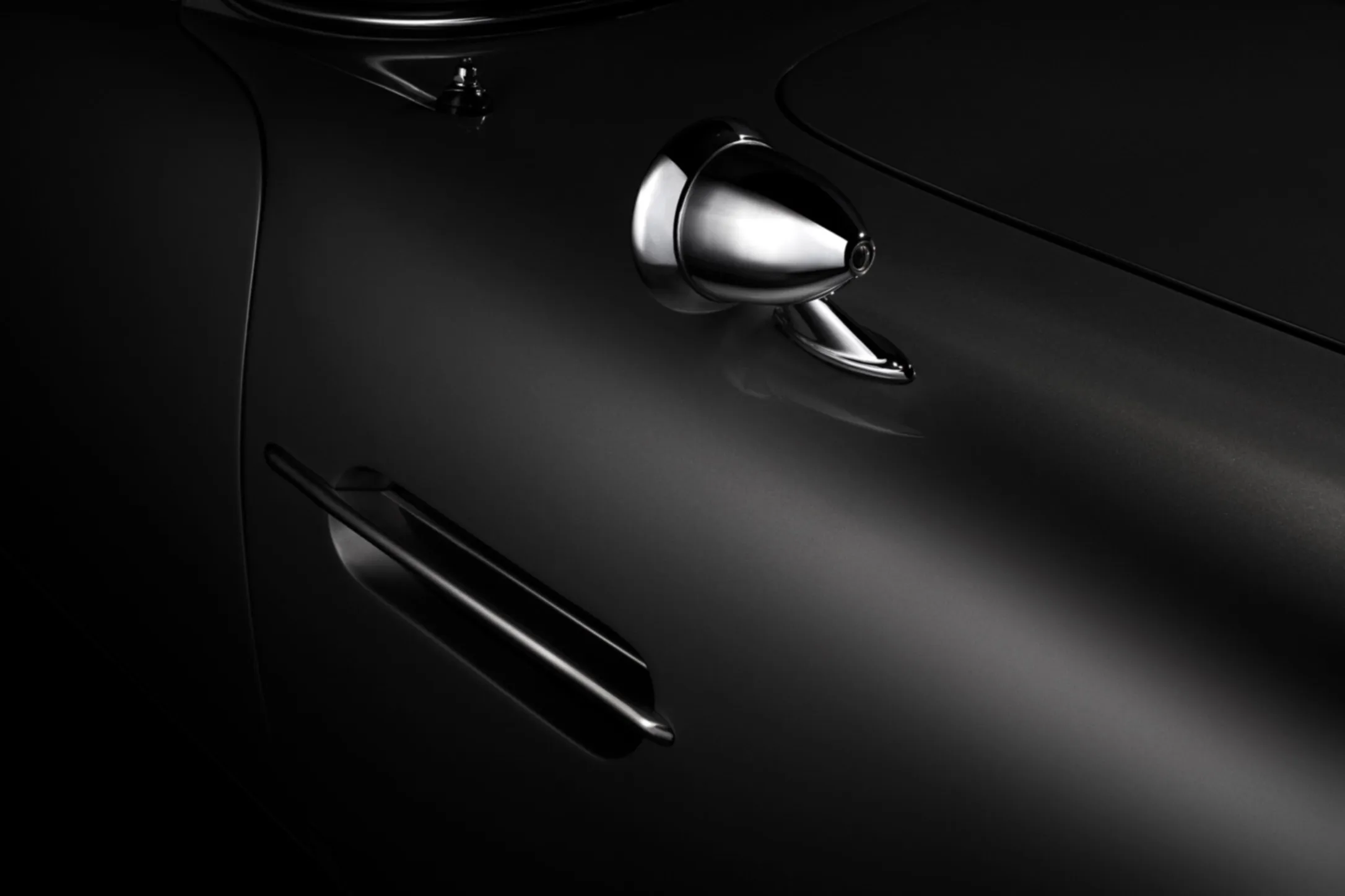 Aston Martin DB5 close-up