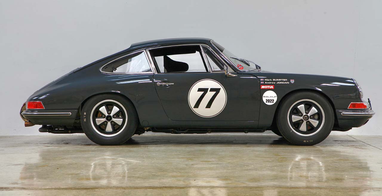 1965 Porsche 911 - Race Car