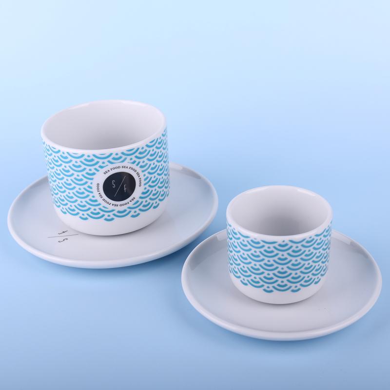 Porcelanasta skodelica 230 ml z logotipom | Toaster darila