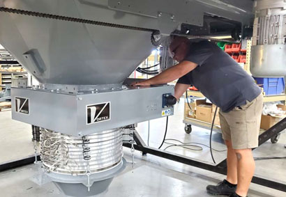Vortex Loading Spout Handling Hydrocarbon Powder | Vortex