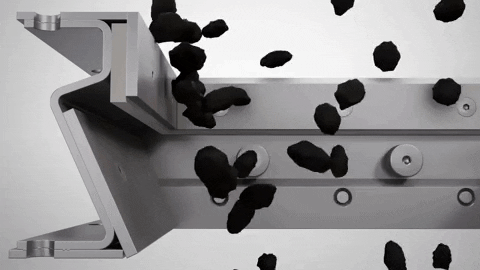 Cutaway animation of the Titan Slide Gate displacement pocket preventing material packing