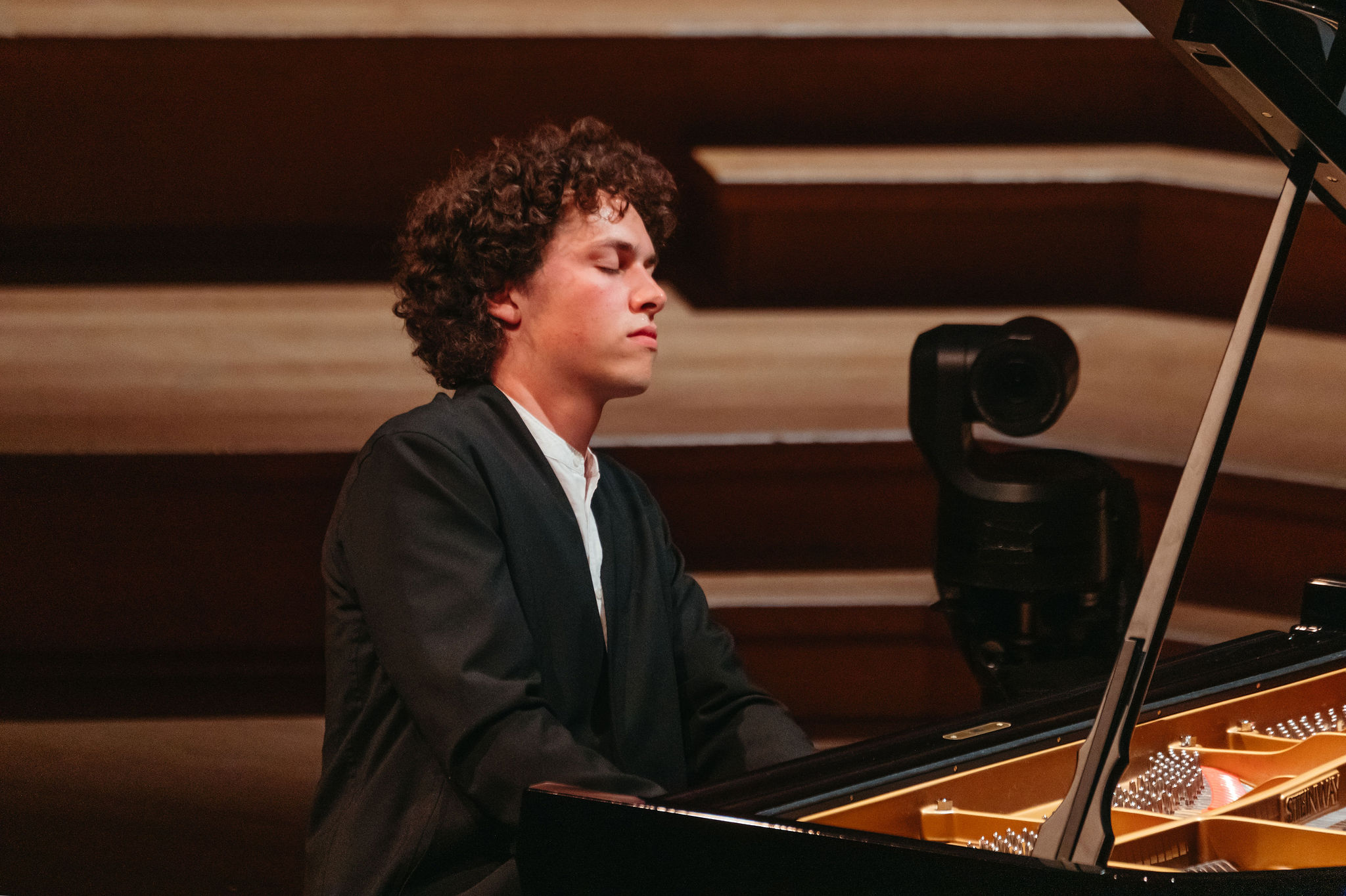 Nikola Meeuwsen, Premier Lauréat du Concours Reine Elisabeth 2025
