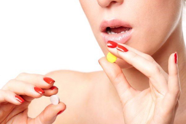 uống thuốc phá thai viên đầu tiên