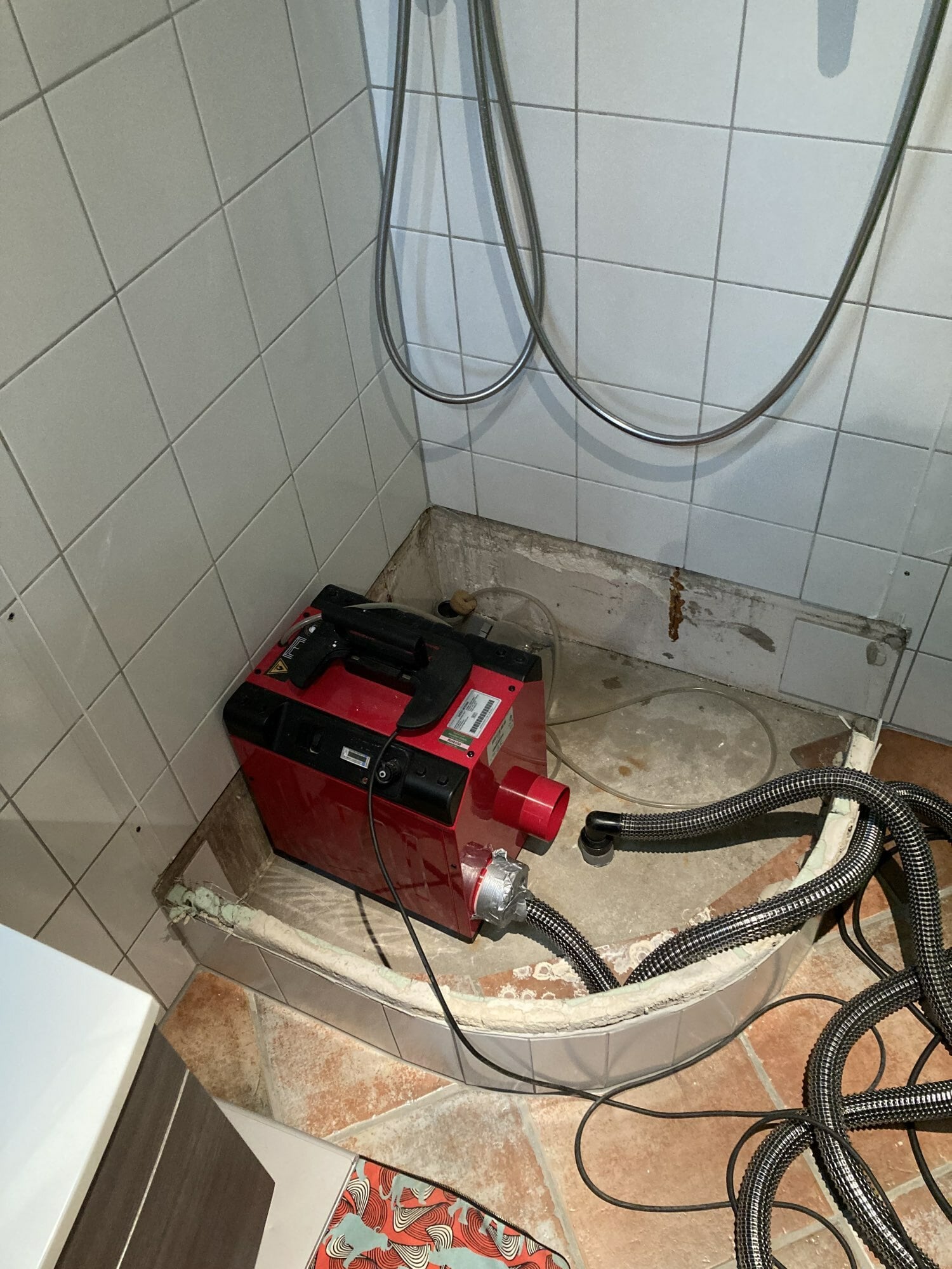 Altersgerechte Teilsanierung eines Duschbades in Rheinberg – Vorher Bild 1