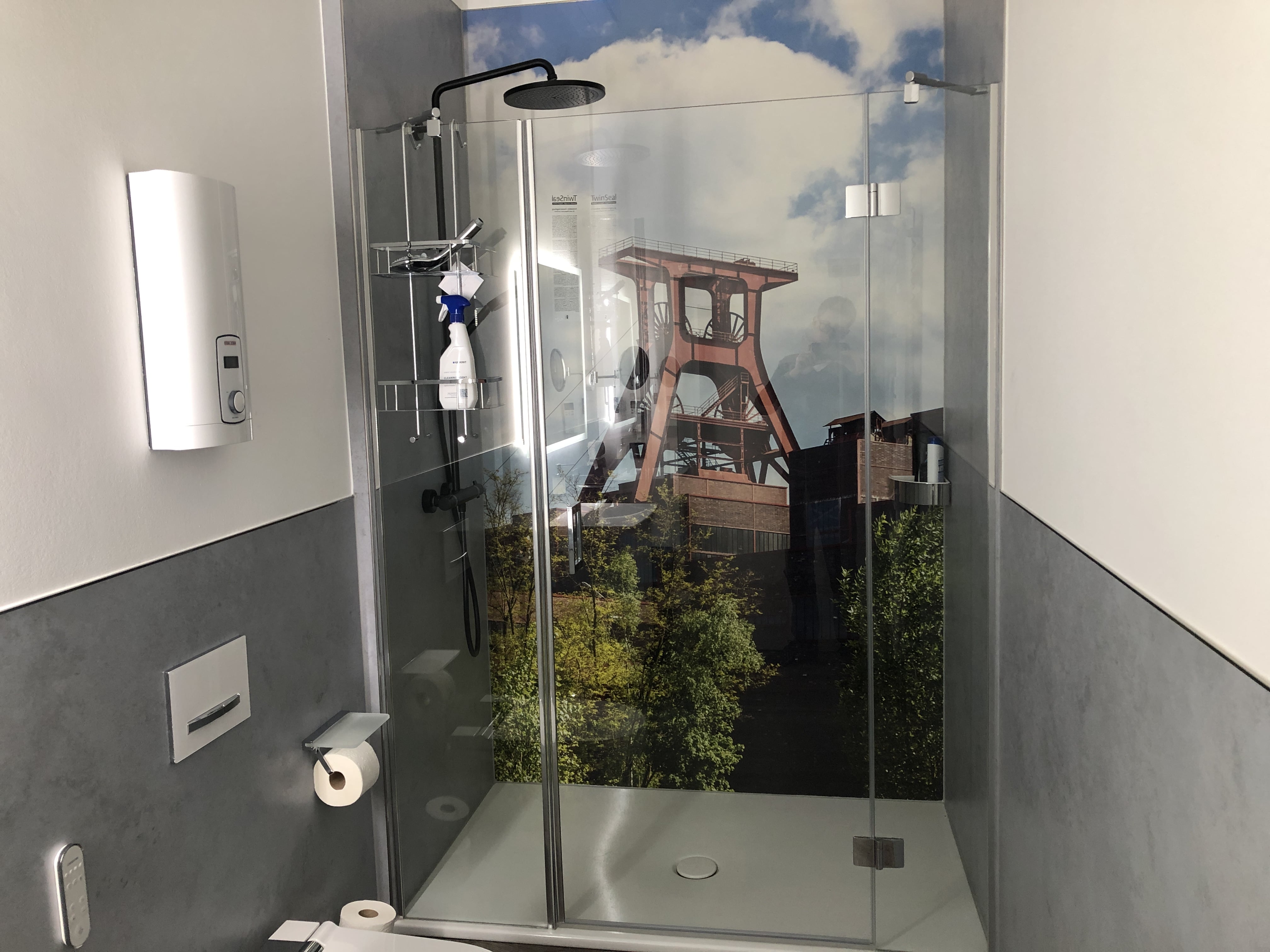 Ausstellungsbad bei Charles Bad in Moers – Nachher Bild 1