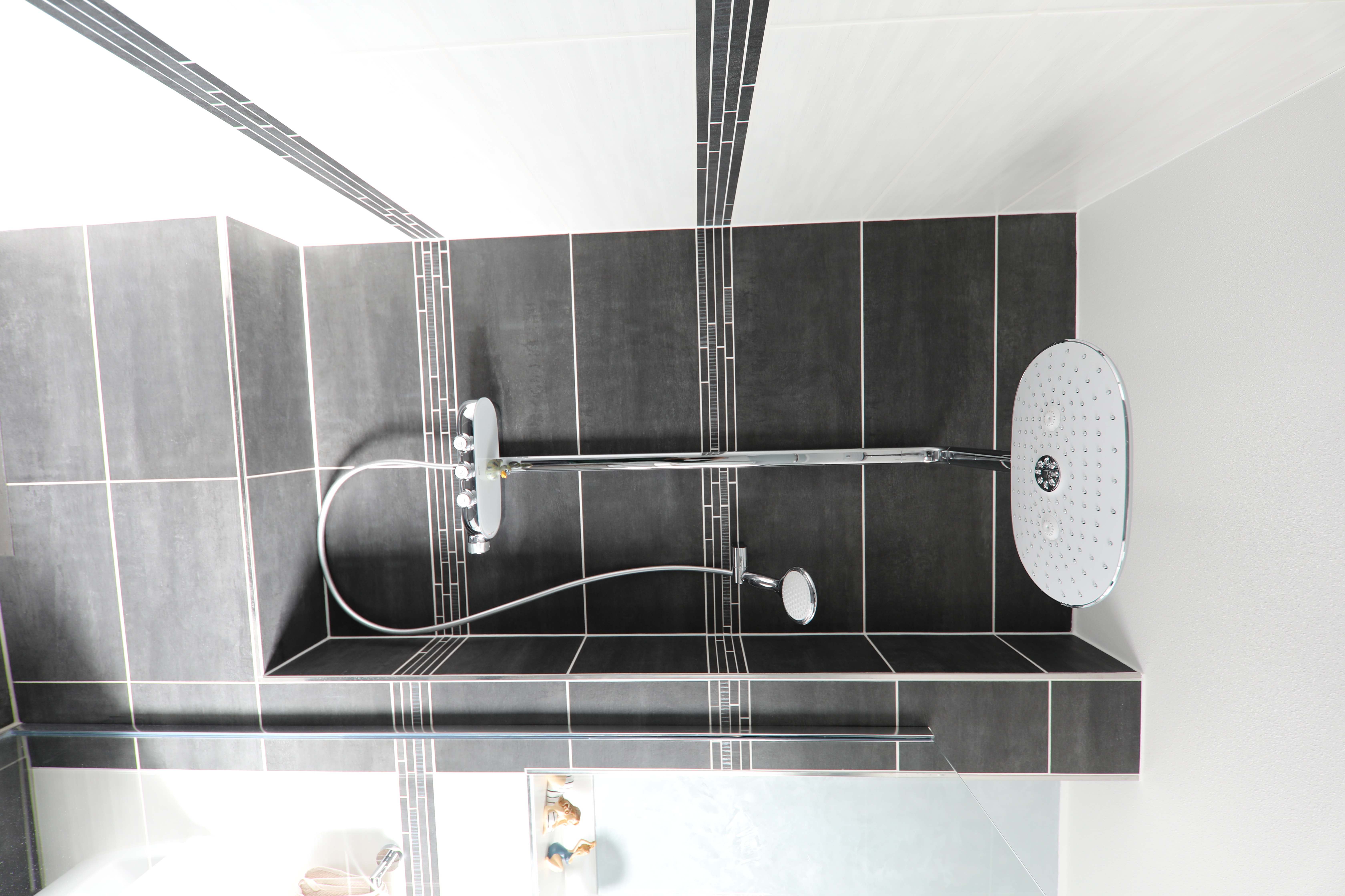 Badsanierung in Altbau – Nachher Bild 7