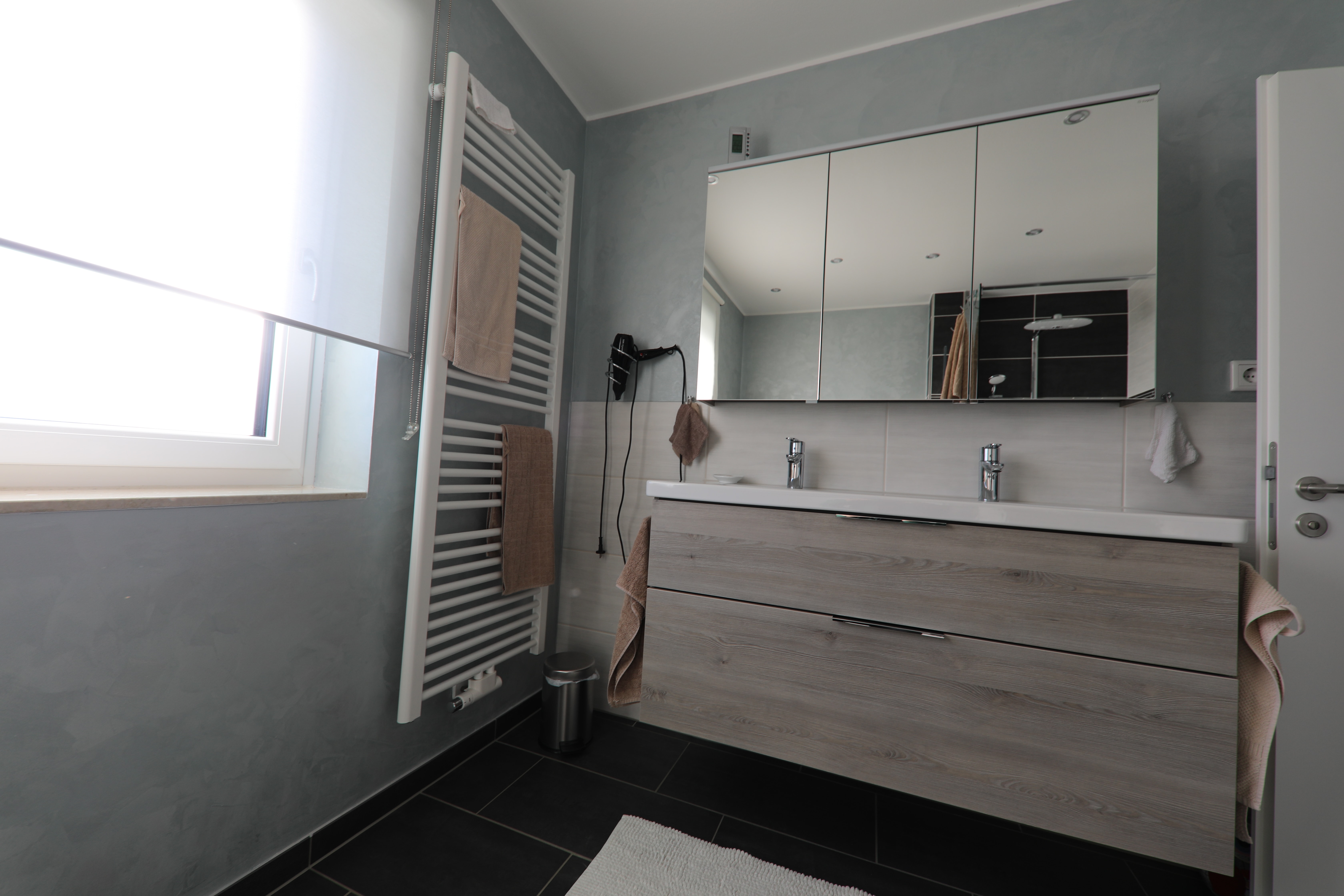 Badsanierung in Altbau – Nachher Bild 1