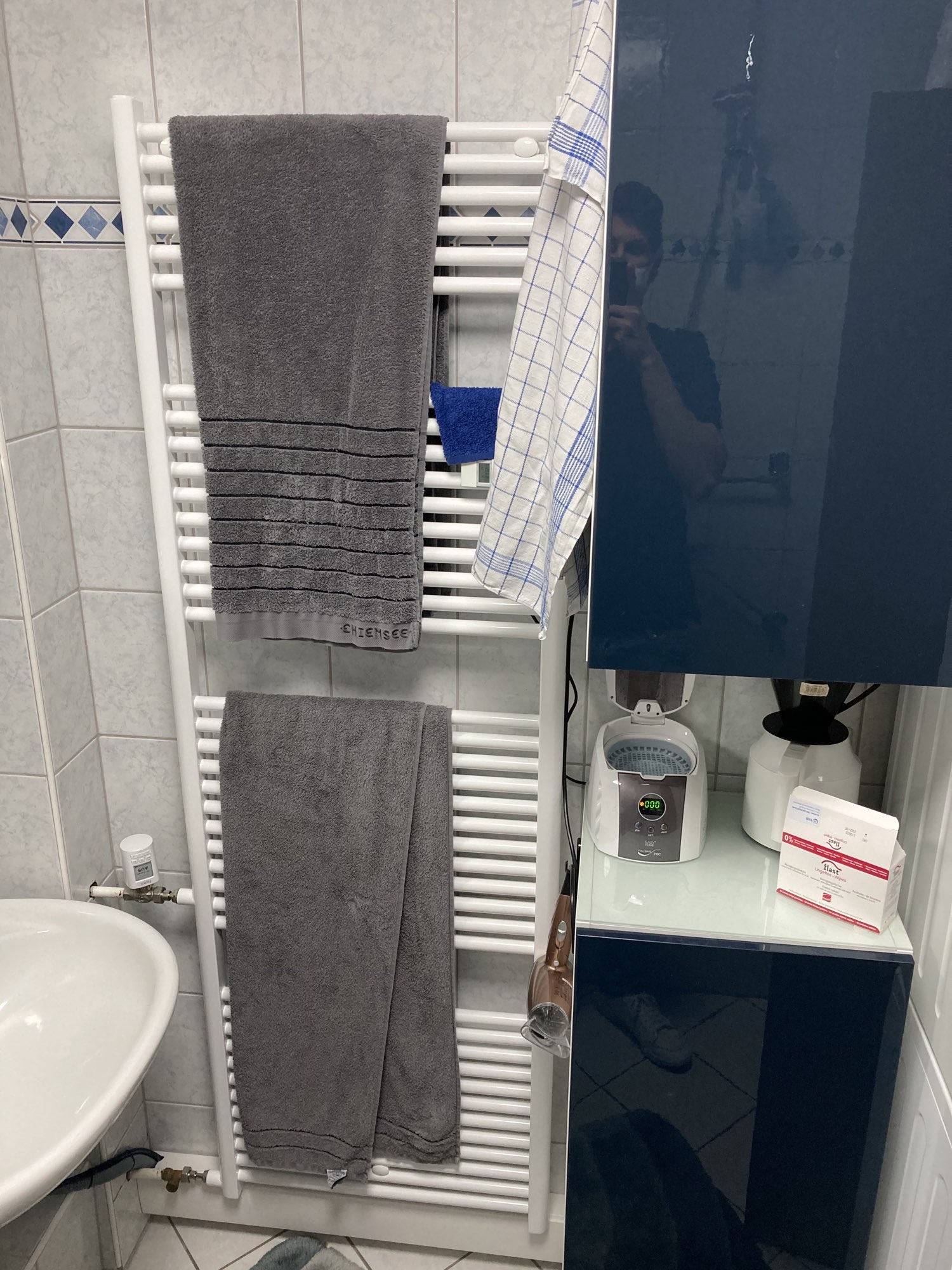 Modernisierung eines kleinen Bades in Duisburg – Vorher Bild 1