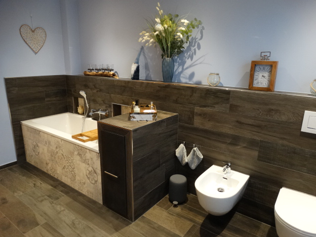 Cleveres Badezimmer mit vielen Extras – Nachher Bild 7