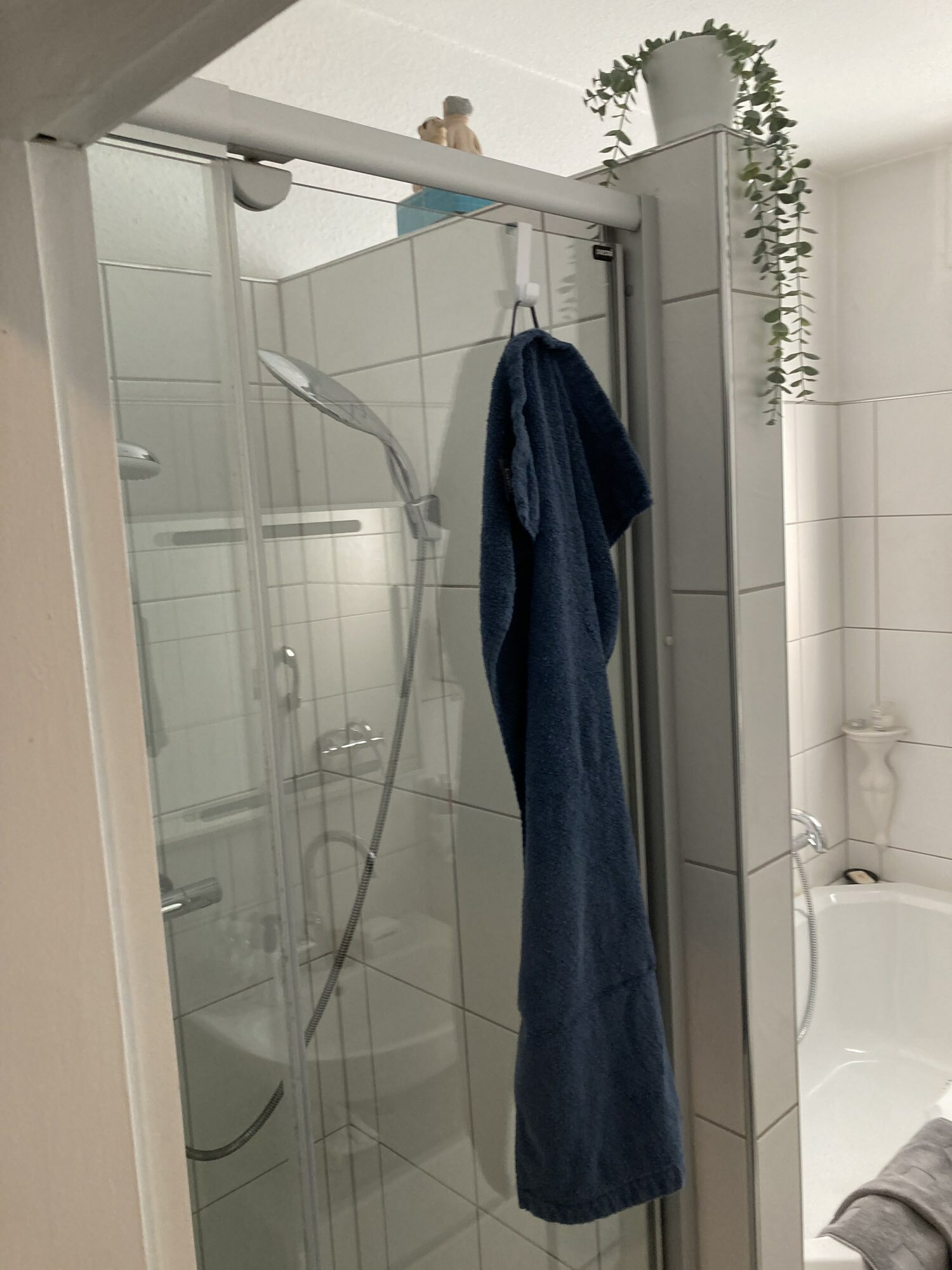 Volle Ausnutzung eines kleinen Raumes in Oberhausen – Vorher Bild 3