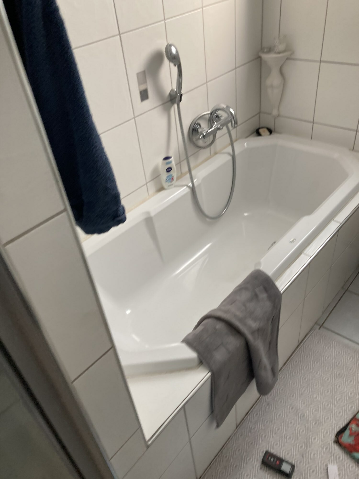 Volle Ausnutzung eines kleinen Raumes in Oberhausen – Vorher Bild 2