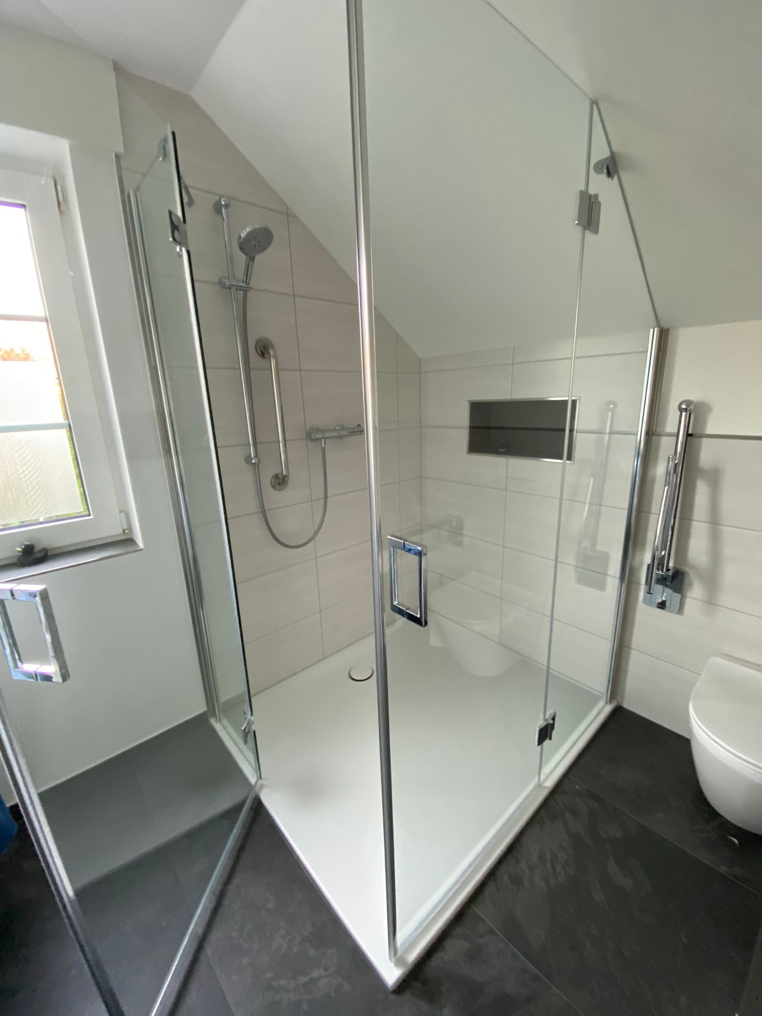 Behindertengerechtes Badezimmer in Moers – Nachher Bild 8