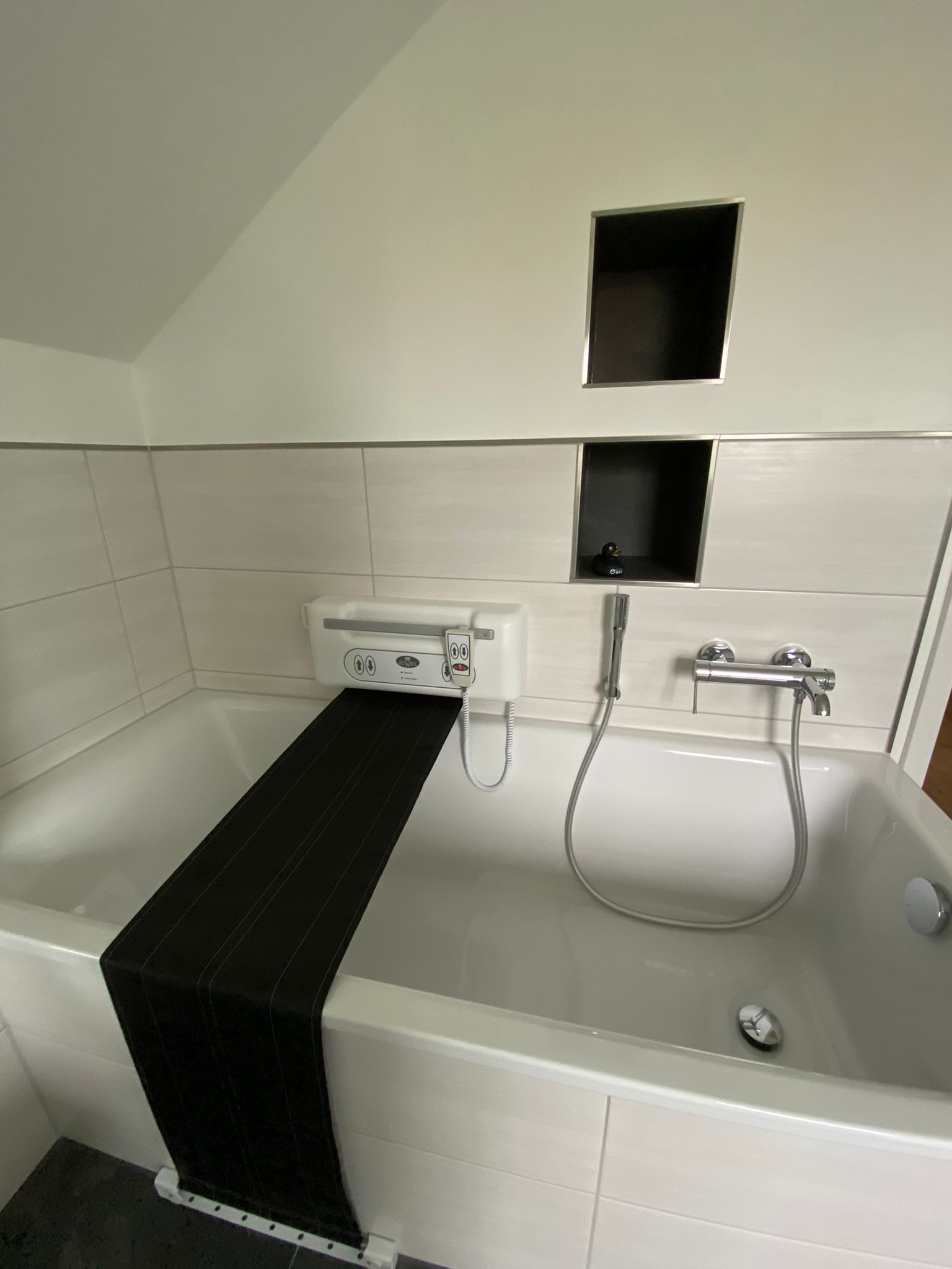 Behindertengerechtes Badezimmer in Moers – Nachher Bild 3