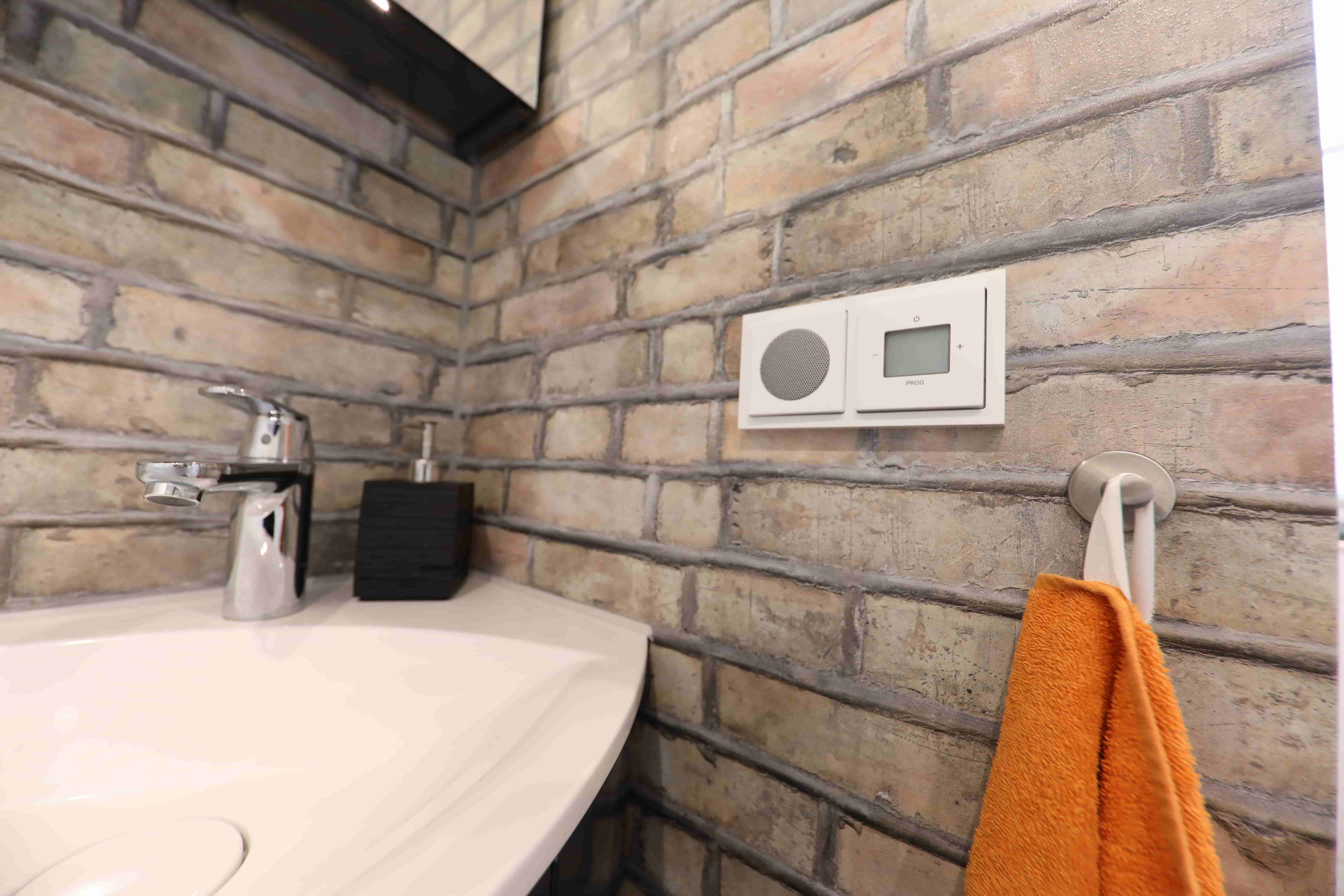 Natursteinoptik in Hauptbad – Nachher Bild 9