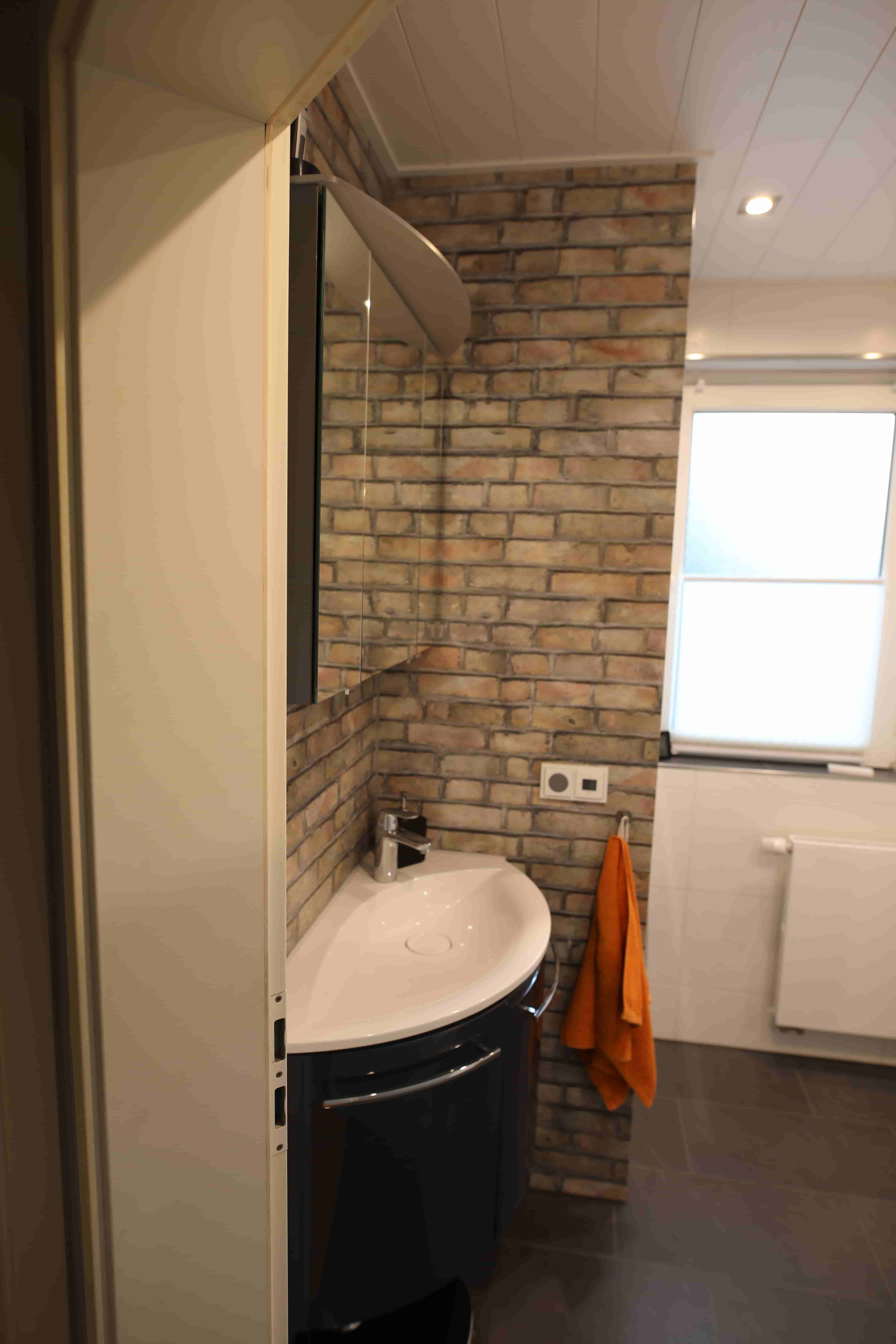 Natursteinoptik in Hauptbad – Nachher Bild 2