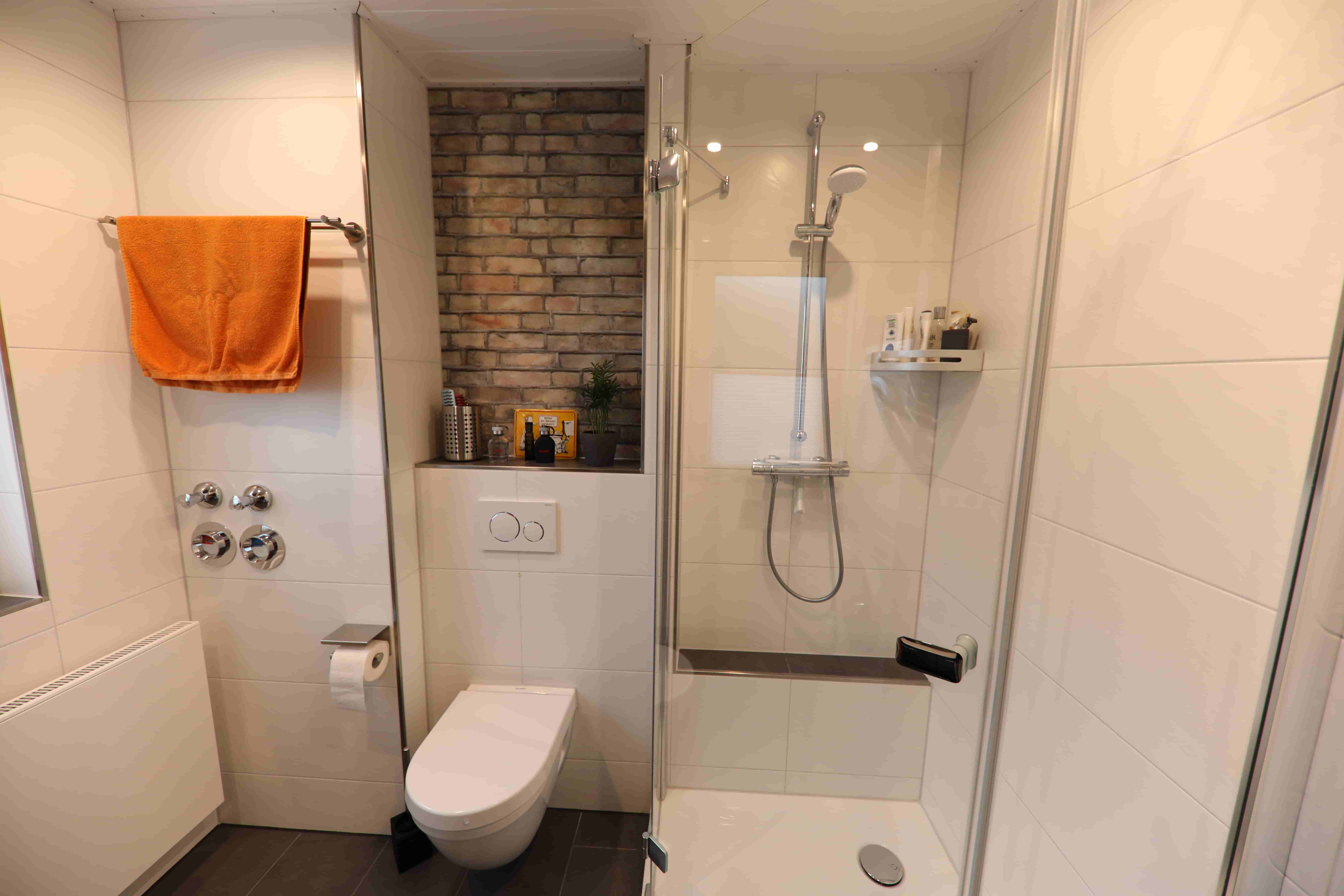 Natursteinoptik in Hauptbad – Nachher Bild 13