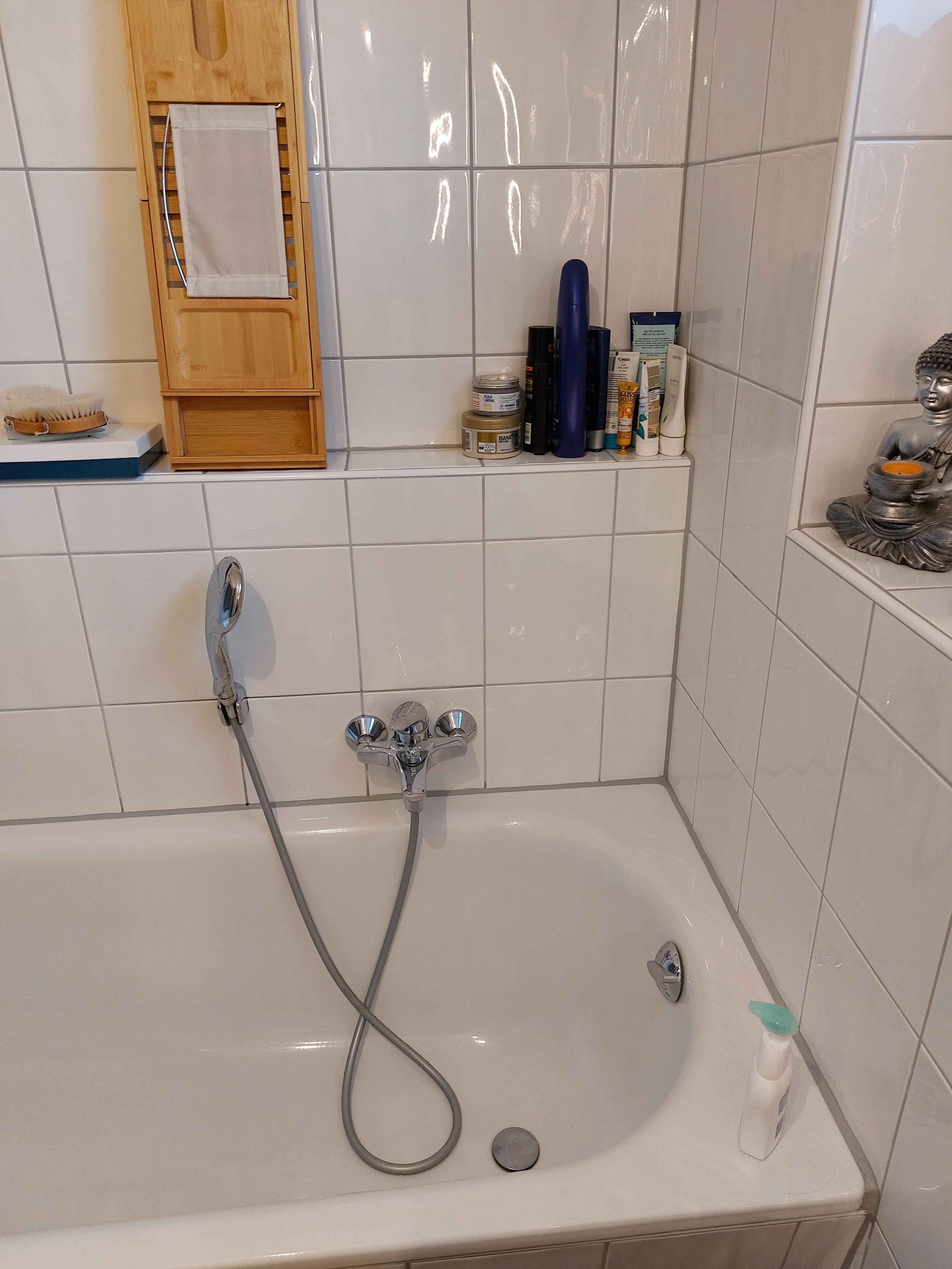 Hochwertiges Bad auf kleinem Raum mit elektrischer Fußbodenheizung – Vorher Bild 5
