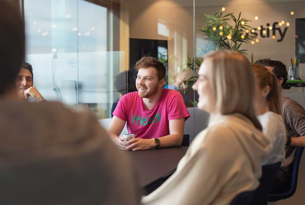 Ansatte i Justify. (Foto: Elisabeth Tønnessen)