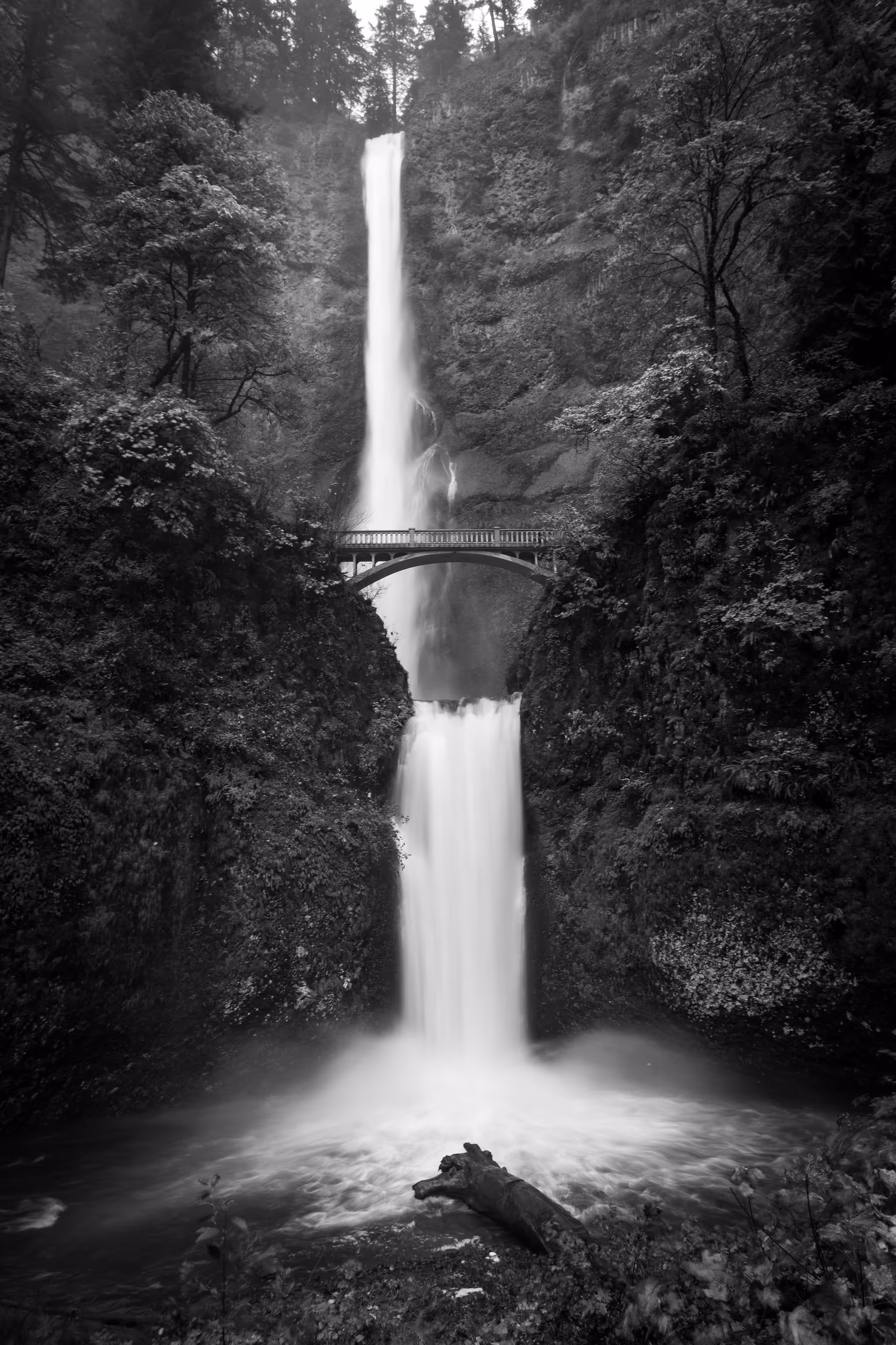 Thin Waterfall - Daniel Berman Photograhy