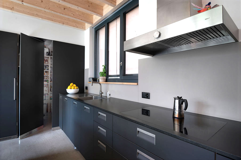 Noir c’est noir (MRT)