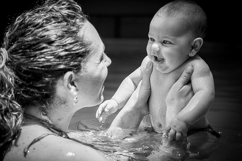 fotografías de niños en el agua en Alicante