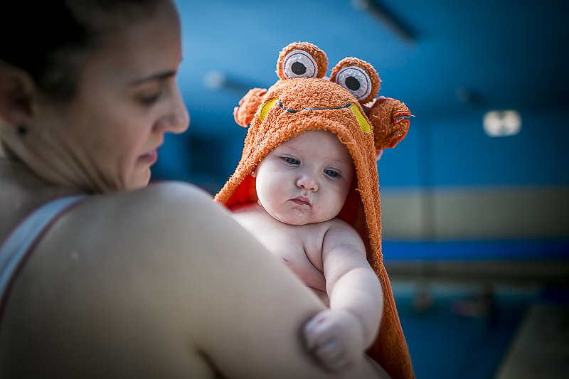 fotografías de niños en el agua en Alicante