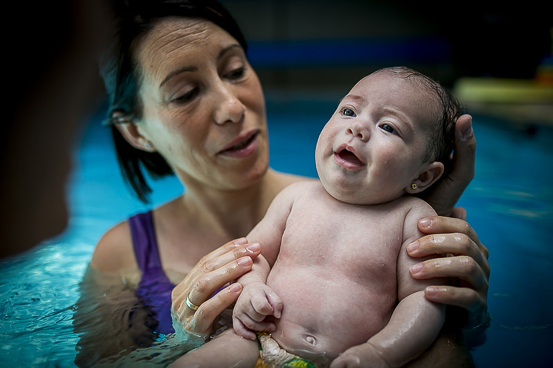 fotografías de niños en el agua en Alicante
