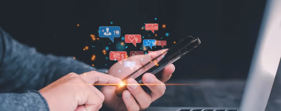 Mobile social media platform engagement