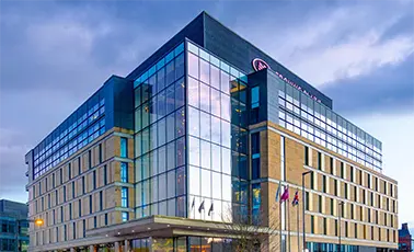 Cómo Crowne Plaza Newcastle genera nuevos ingresos y escala la comunicación con sus huéspedes gracias a Canary