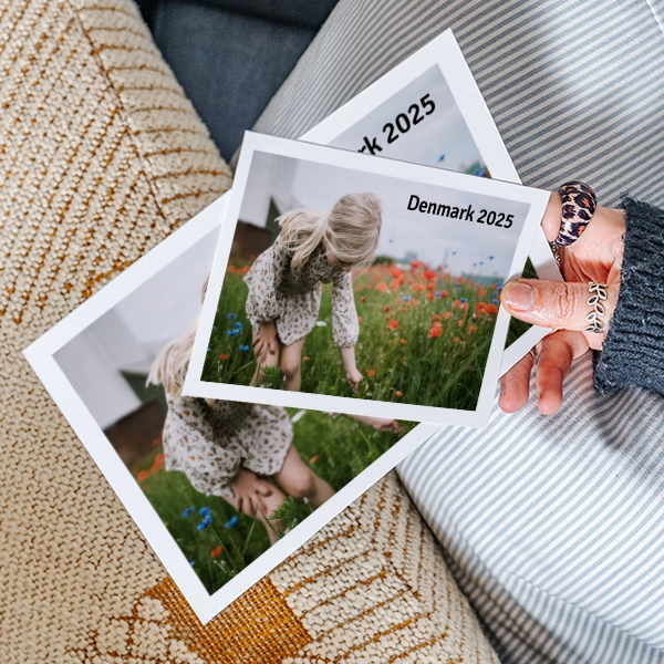 Online photo postcards maker