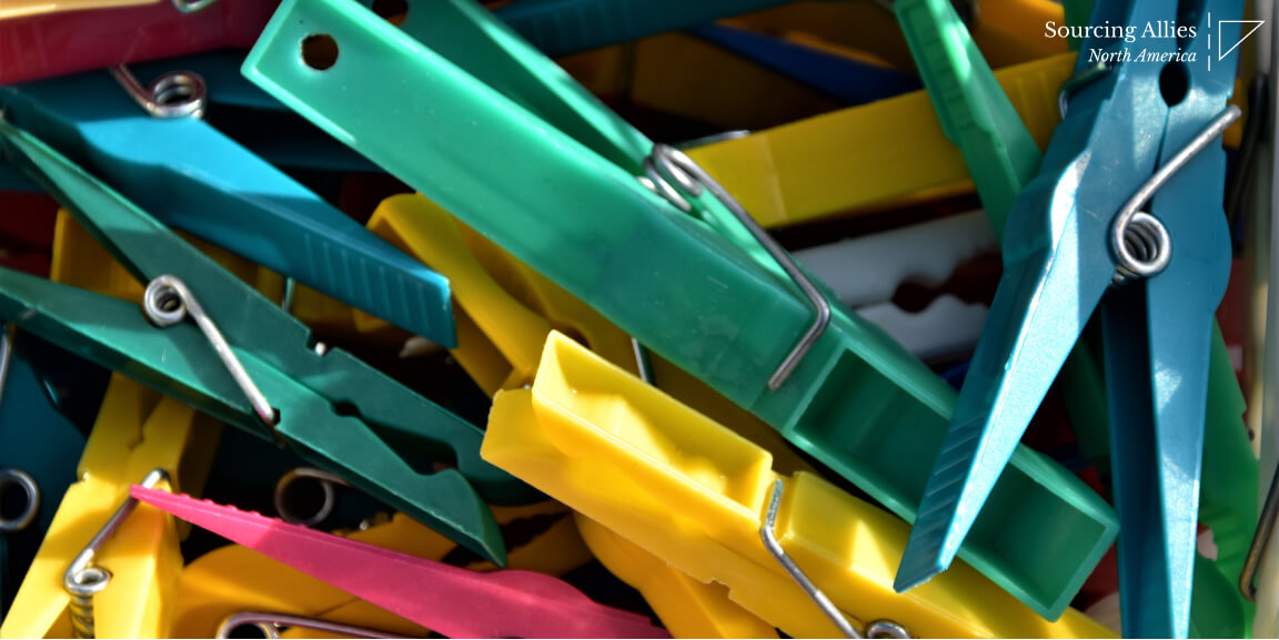 Plastic Injection Molding - Clothes Pins
