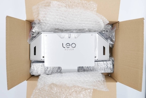 Inside out – Leo Rover unboxing