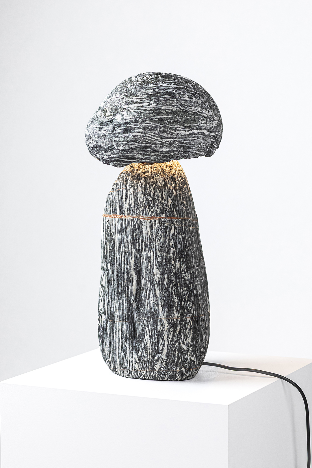 Cairn Light 24