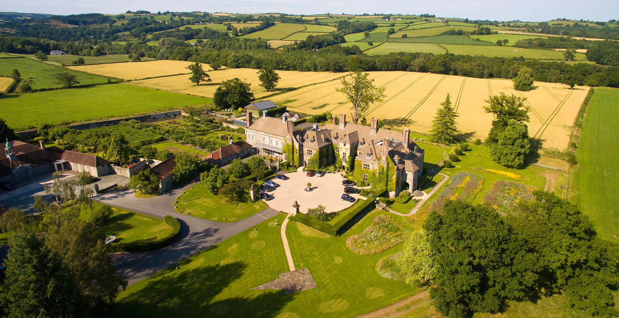 Llangoed Hall drone photograph on a wedding day