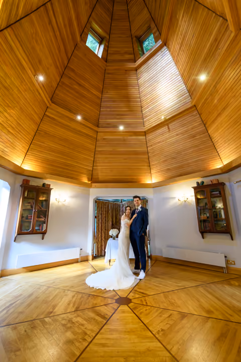 couple getting married in the Glen Yr Afon library